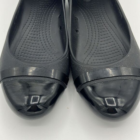 Crocs slip on cap toe flat - Picture 6 of 6